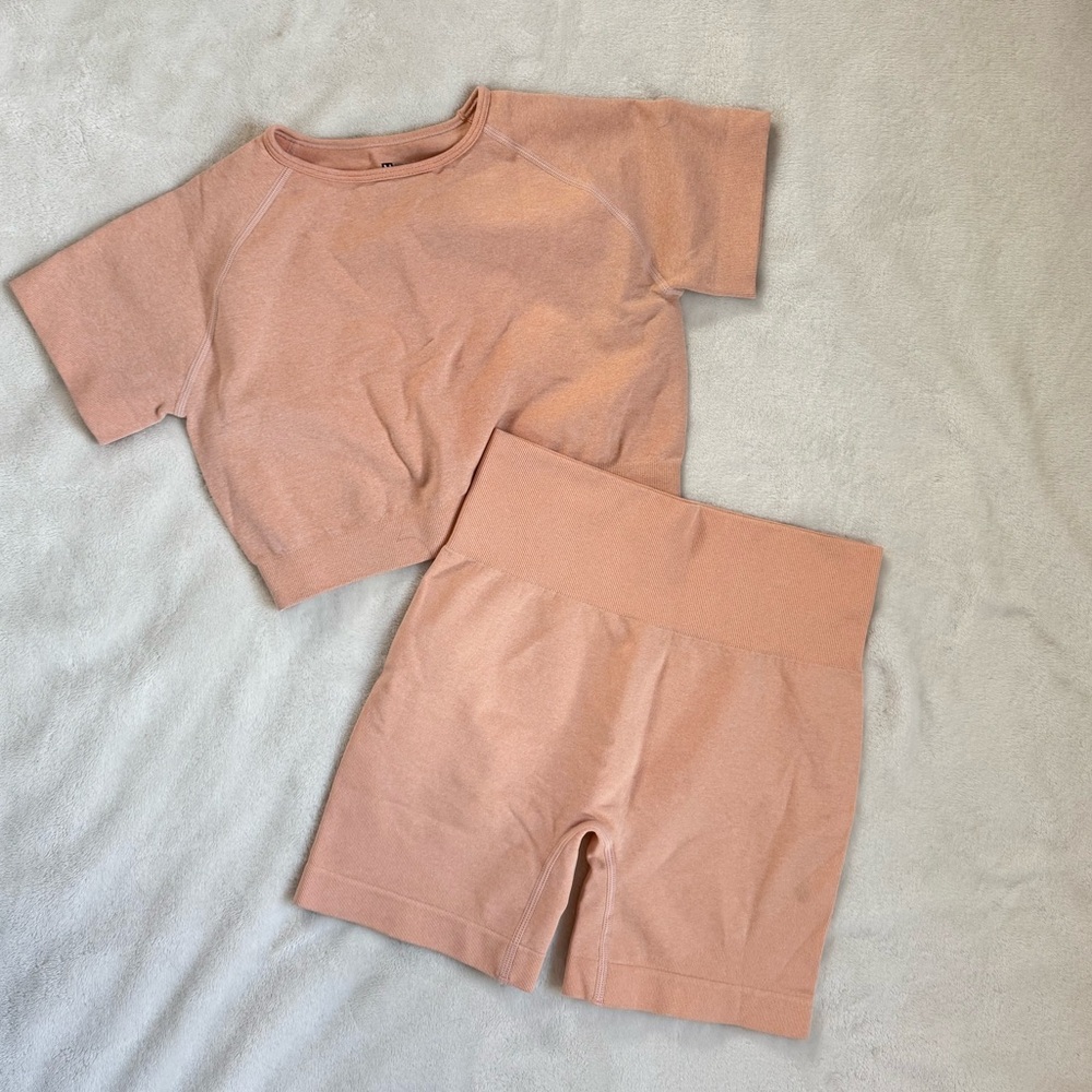 Peach Workout Set